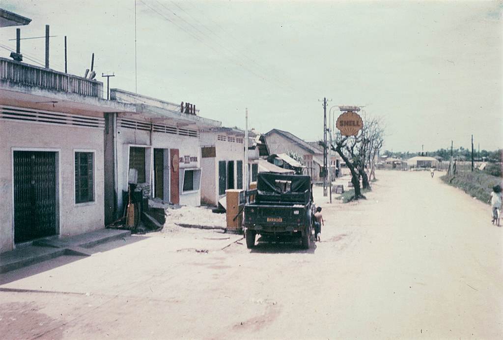 Trạm Shell QUẢNG TRỊ 1967 - Photo by Bob