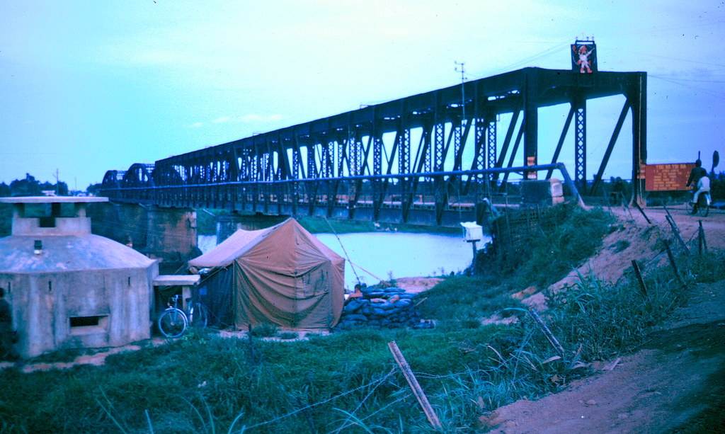 cầu Quảng Trị qua sông Thạch Hãn Quảng Trị 1969