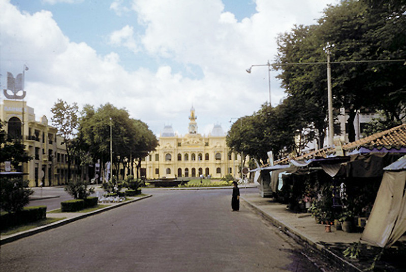 Sài Gòn 1958 - Tòa thị chính. Ảnh: Richard C. Harris