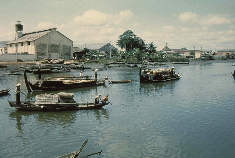 Sài Gòn năm 1956 - Rạch Bến Nghé và Bến Vân Đồn