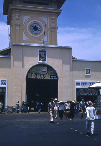 Cổng Chợ Bến Thành - Sài Gòn 1950s