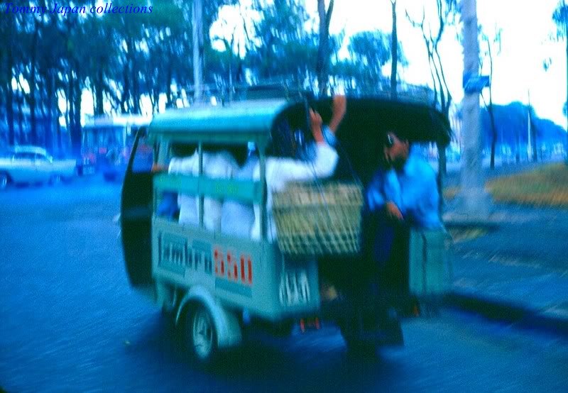 Xe lam trên đường phố Sài Gon năm 1967. Ảnh: Karl-Wilhelm Welteke's (PI-Sailor)