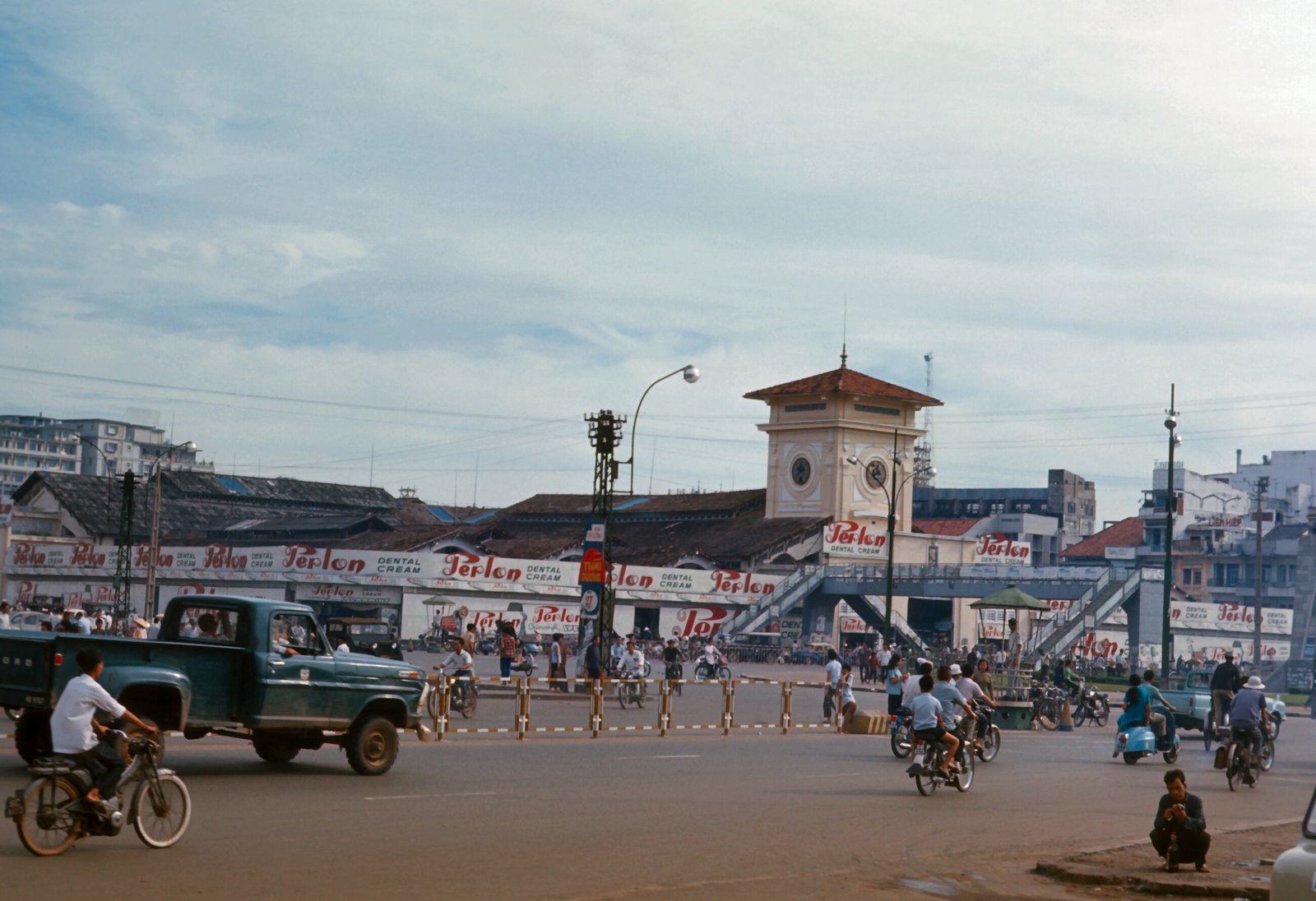 Nhìn Lại Một Sài Gòn Hoa Lệ Trước Năm 1975 Qua Bộ Sưu Tập Những Bức Ảnh Đẹp  Nhất - Phần 3