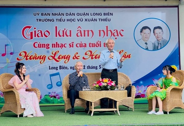 Chương trình: "Giao lưu âm nhạc cùng Nhạc sĩ Hoàng Long - Hoàng Lân": Một hoạt động ý nghĩa, đầy cảm xúc và để lại nhiều ấn tượng | TH Vũ Xuân Thiều