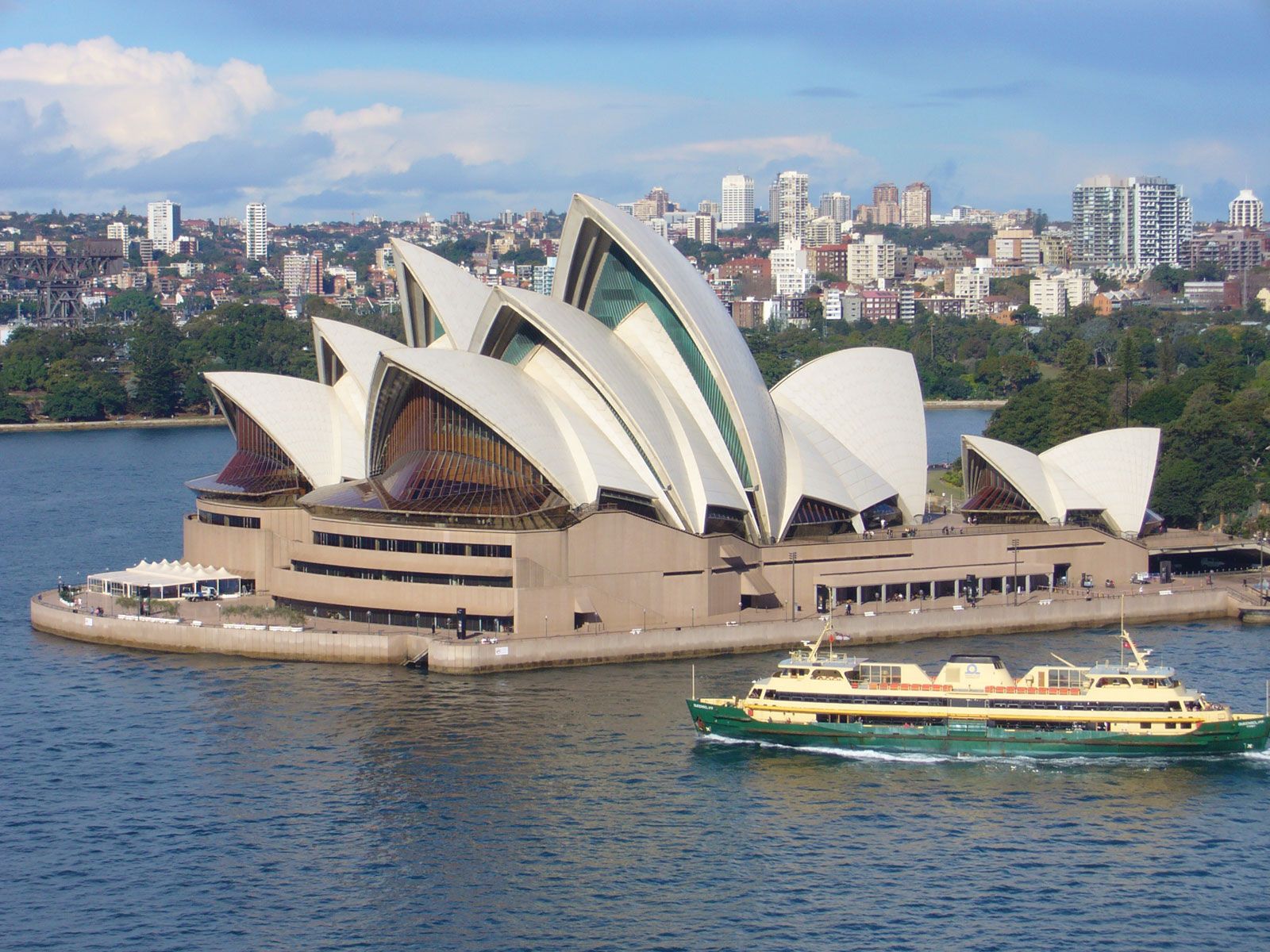 Sydney Opera House | History, Location, Architect, Design, Uses, Interior, Materials, & Facts | Britannica