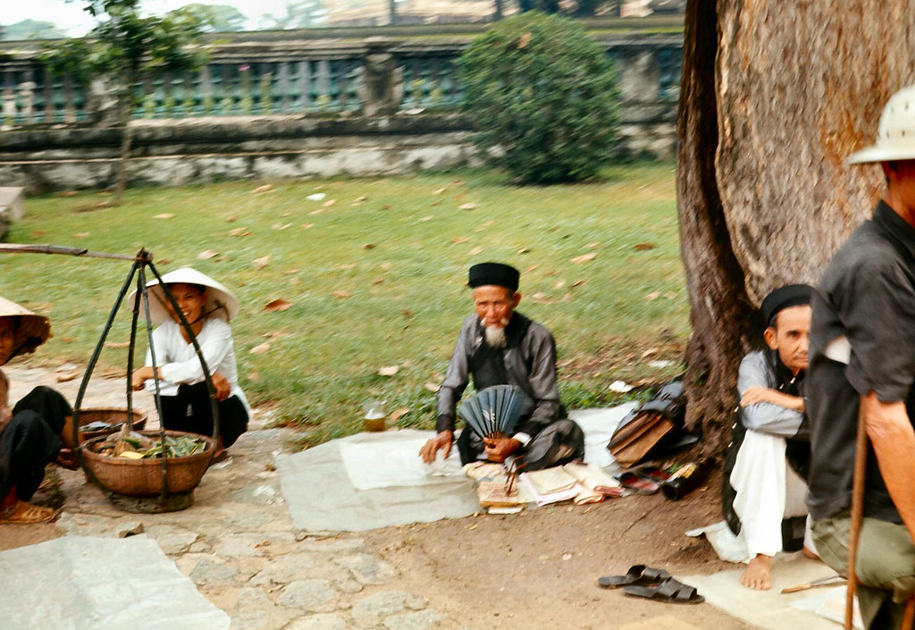 Chuyện về nghề thầy bói ở Sài Gòn trước 1975 - Redsvn.net