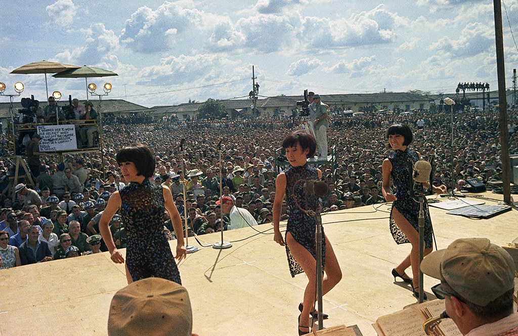 SAIGON 1966 - Korean Kittens appear on stage at Tan Son Nh… | Flickr