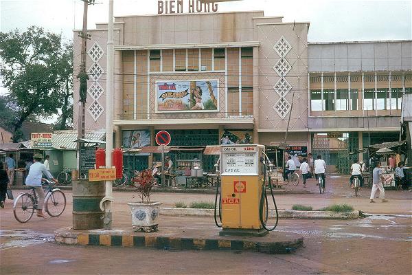 Phan Phú Hiệp - KÝ ỨC VỀ RẠP HÁT BIÊN HÙNG ( BIÊN HÒA) TRƯỚC 1975 - Văn -  Hội Ái Hữu Cựu Học Sinh Ngô Quyền Biên Hòa