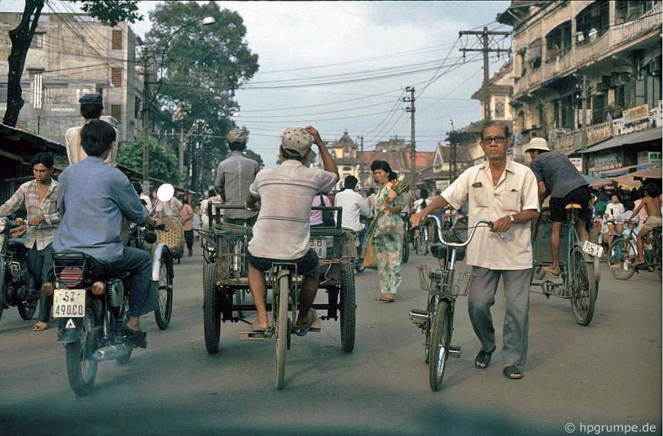 Những hình ảnh hiếm 'không thể nào quên' về Sài Gòn những năm 90 (P2) | Giáo dục Việt Nam