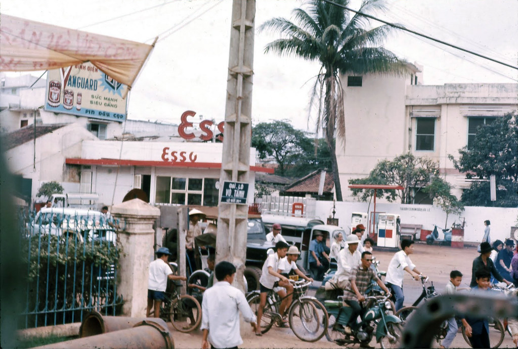 Saigon 66-67 - Ngã tư Phú Nhuận - ĐL Võ Tánh (nay là Hoàng… | Flickr