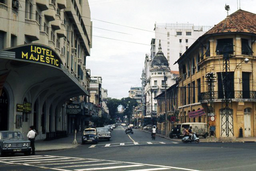 60 tấm ảnh màu đẹp nhất của đường phố Saigon thập niên 1960-1970